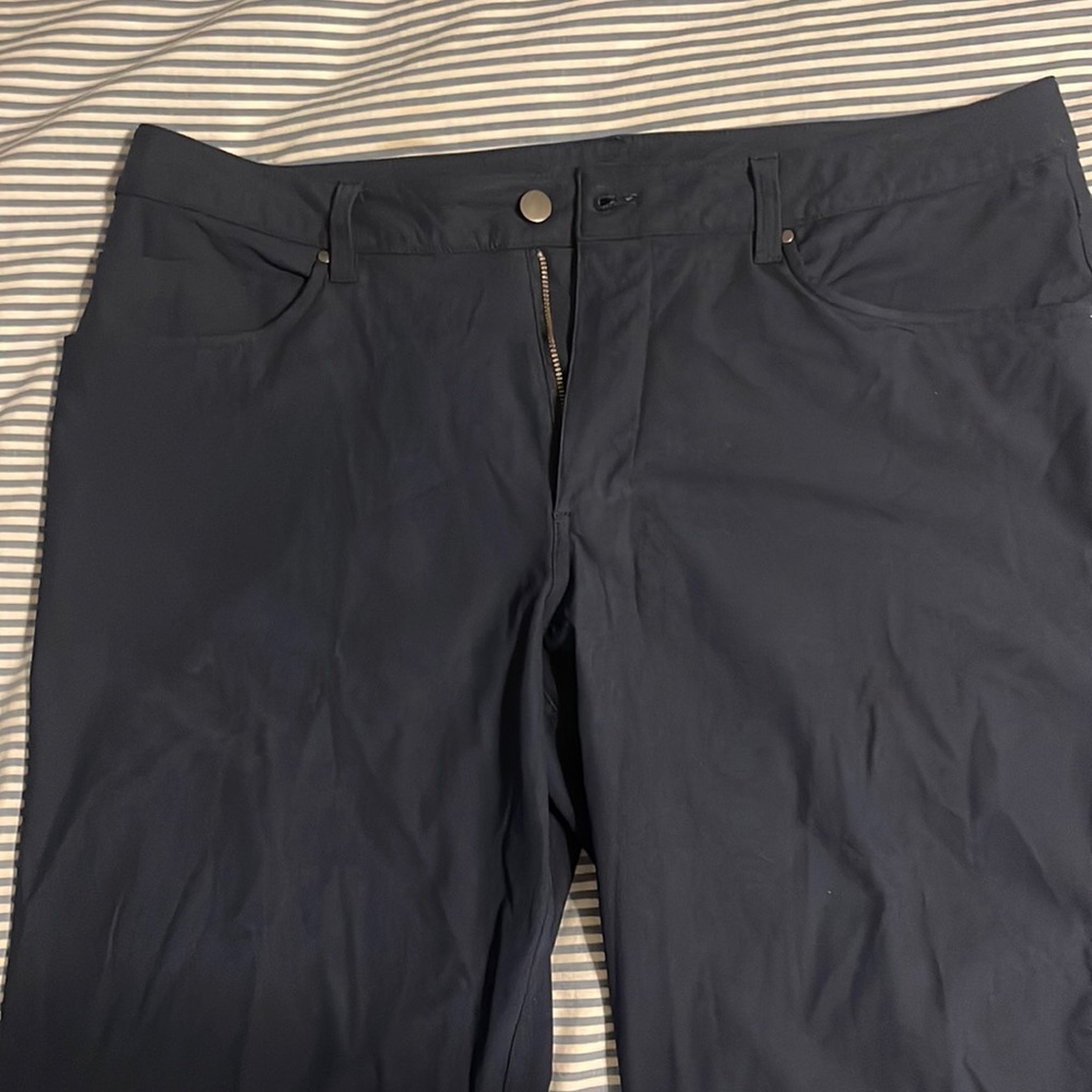 Lululemon Warpstreme pants. 36x30. “True Navy”